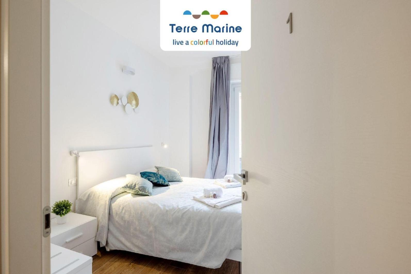 Midtown, Terre Marine Guest house